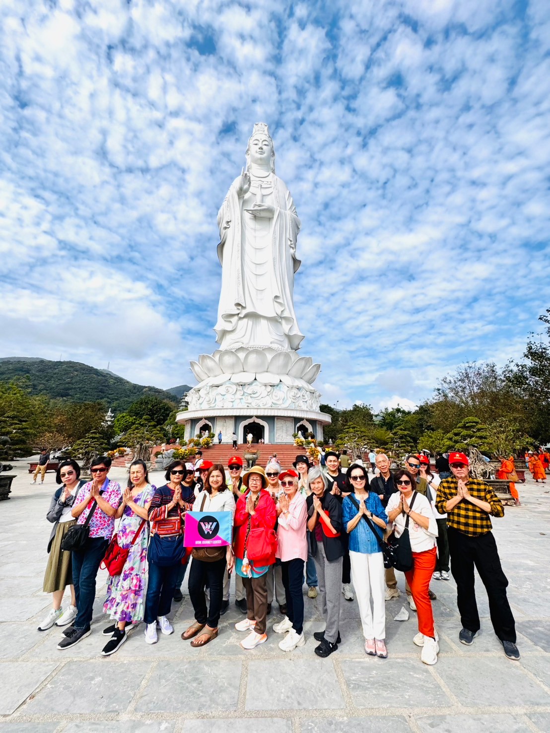 WVN120414-FD เวียดนามกลาง ดานัง ฮอยอัน พักบานาฮิลล์ พักดานังติดริมทะเล