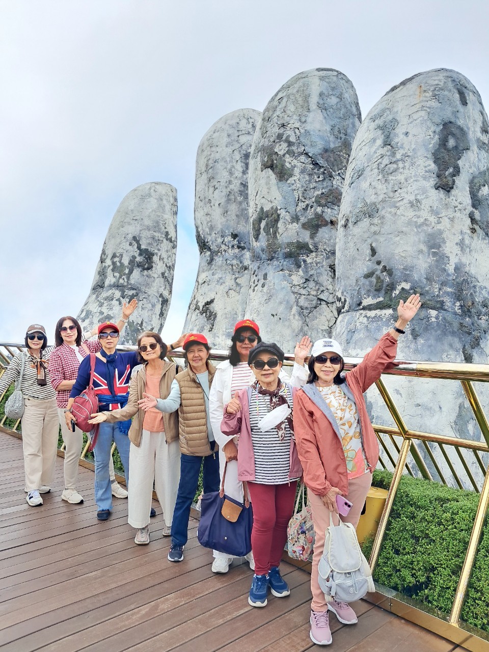 WVN120414-FD เวียดนามกลาง ดานัง ฮอยอัน พักบานาฮิลล์ พักดานังติดริมทะเล